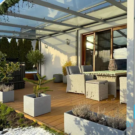 アパート Break- Spacious With Jacuzzi- Tranquil Escape 15 Minutes To The Sea And Center Borkowo