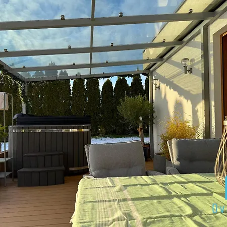 Break- Spacious With Jacuzzi- Tranquil Escape 15 Minutes To The Sea And Center * Borkowo