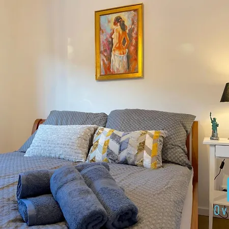 アパート Break- Spacious With Jacuzzi- Tranquil Escape 15 Minutes To The Sea And Center Borkowo