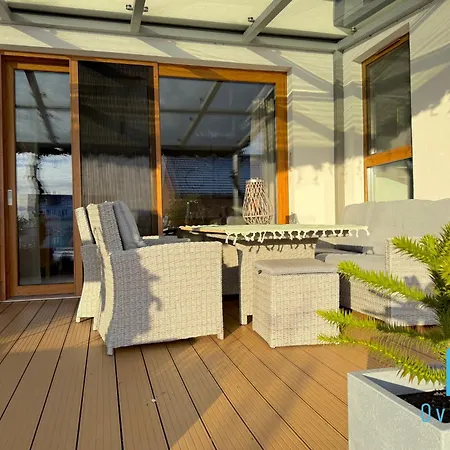 Break- Spacious With Jacuzzi- Tranquil Escape 15 Minutes To The Sea And Center * Borkowo